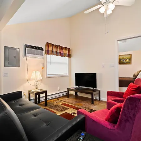 Chardonnay Cottage - Gotl Strip - Cozy & Quaint